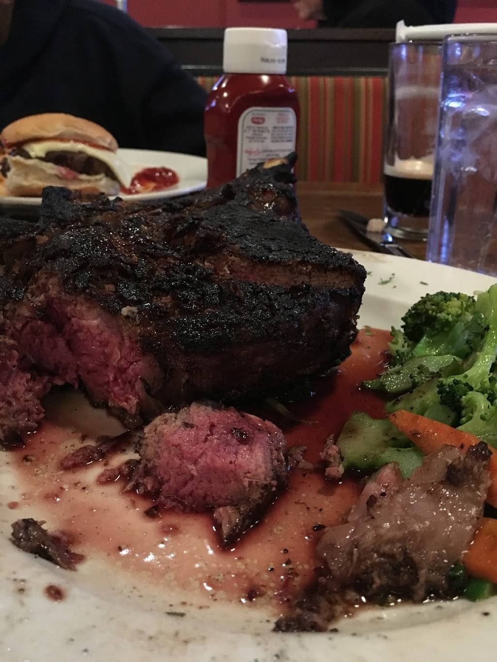 Mackenzies Bar & Grill | restaurant | 970 High Ridge Rd, Stamford, CT 06905, USA | 2033229888 OR +1 203-322-9888