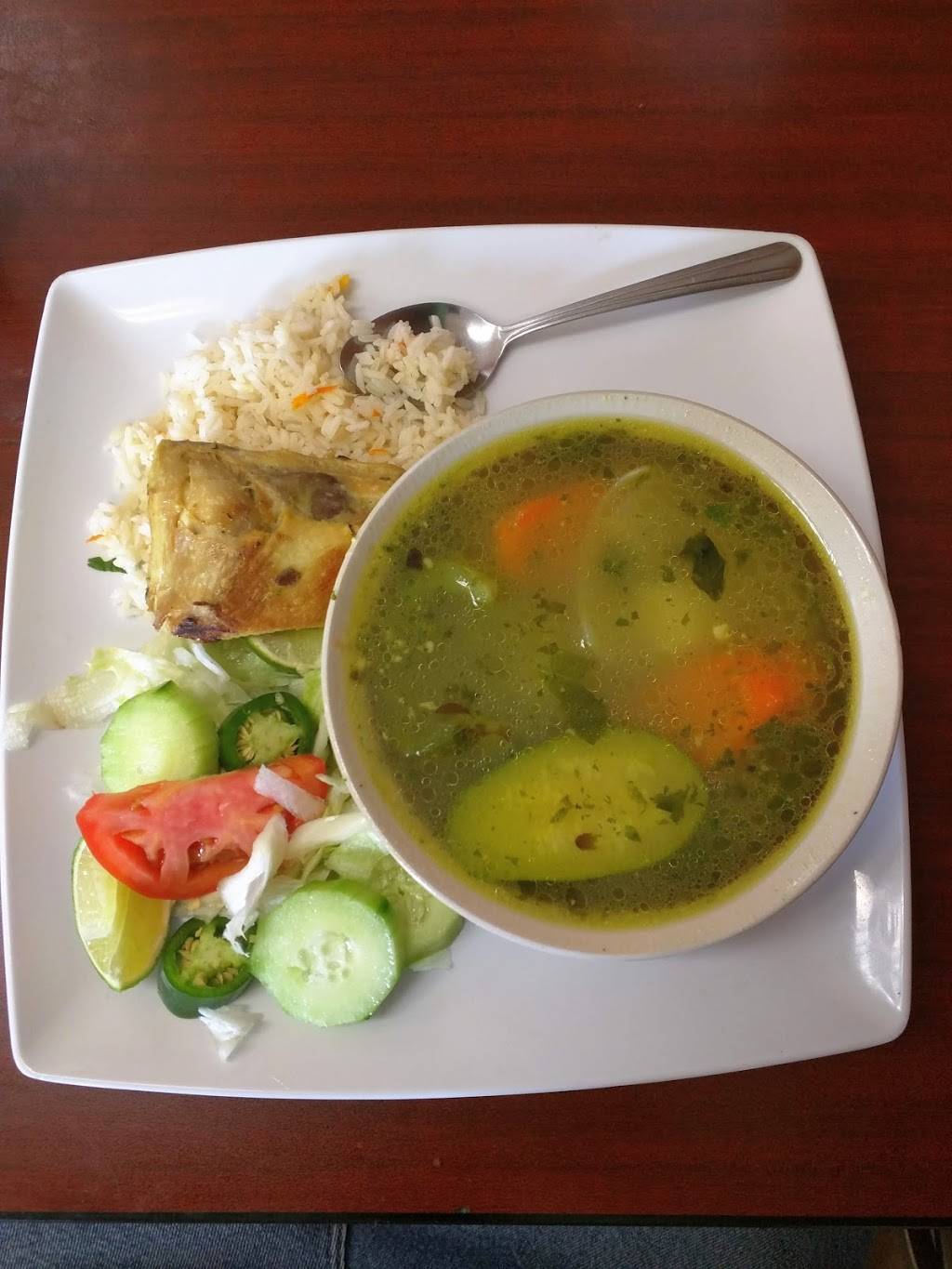 Sihuatehuacan Pupuseria y Restaurante | restaurant | 3013 Century Blvd, South Gate, CA 90280, USA | 4247858599 OR +1 424-785-8599