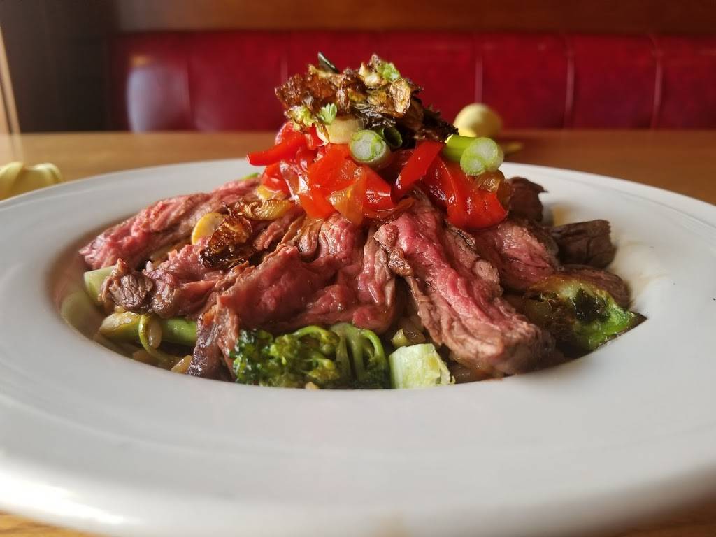 Collegian Court Restaurant | restaurant | 89 Park St, Chicopee, MA 01013, USA | 4133314444 OR +1 413-331-4444