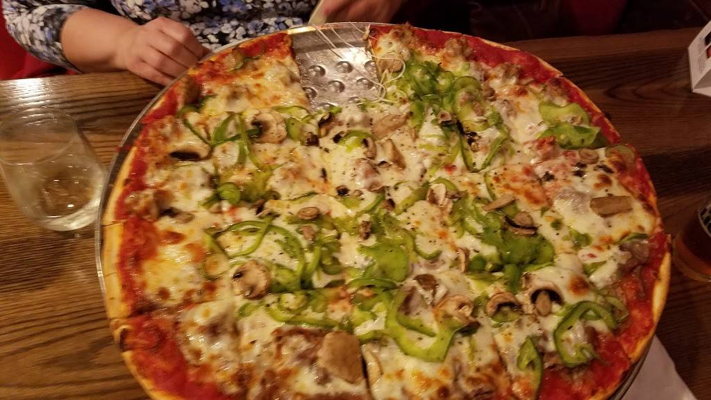 DAgostinos Pizzeria Wheeling | restaurant | 241 S Milwaukee Ave, Wheeling, IL 60090, USA | 8478088200 OR +1 847-808-8200