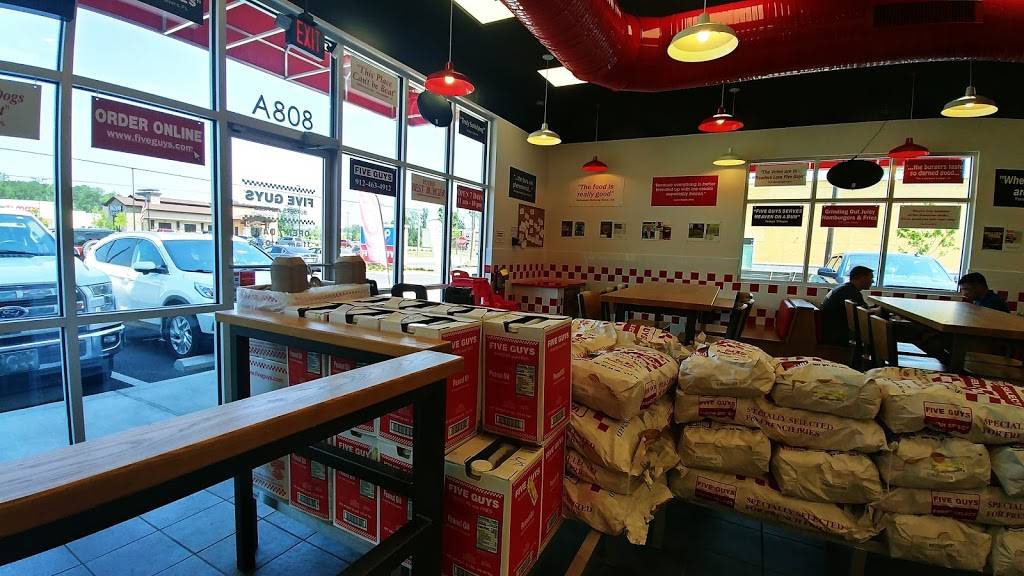 Five Guys | restaurant | 808 W Oglethorpe Hwy, Hinesville, GA 31313, USA | 9124634912 OR +1 912-463-4912