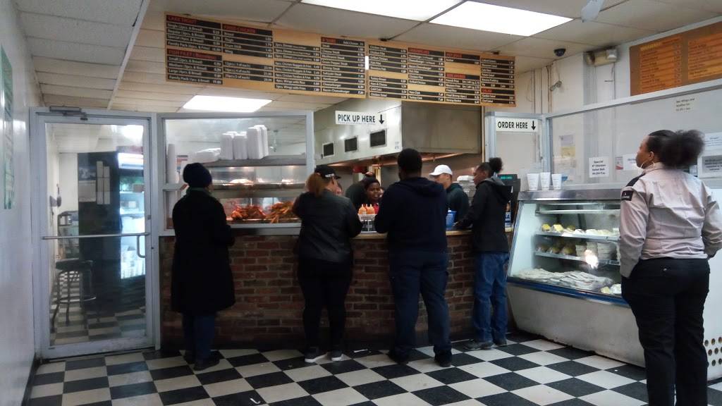 Erdman Seafood & Chicken | restaurant | 3913 Erdman Ave, Baltimore, MD 21213, USA | 4106751906 OR +1 410-675-1906