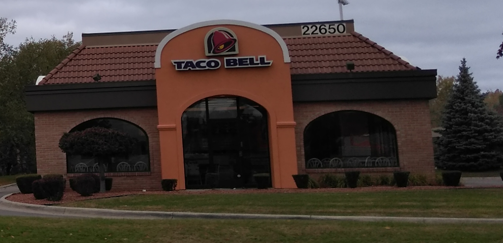 Taco Bell | meal takeaway | 22650 Eight Mile Rd, Southfield, MI 48034, USA | 2482083740 OR +1 248-208-3740