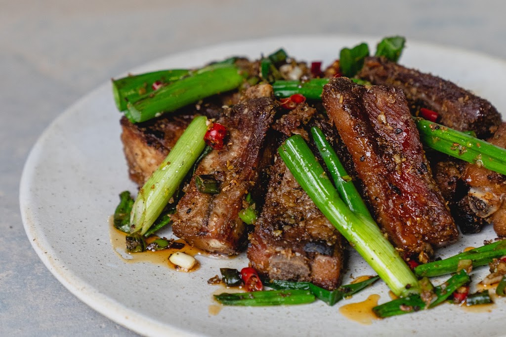 The Monkey King | restaurant | 1329 Willoughby Ave, Brooklyn, NY 11237, USA | 9294893800 OR +1 929-489-3800