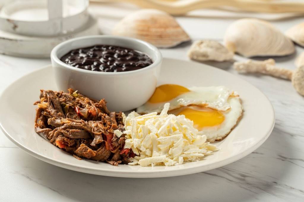 Los Roques Gourmet | cafe | 10728 NW 58th St, Doral, FL 33178, USA | 3055978333 OR +1 305-597-8333