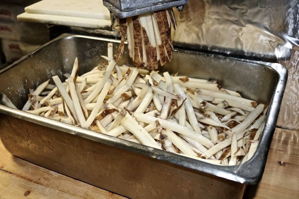 Leonardos | restaurant | 800 N La Fox St, South Elgin, IL 60177, USA | 8477429690 OR +1 847-742-9690