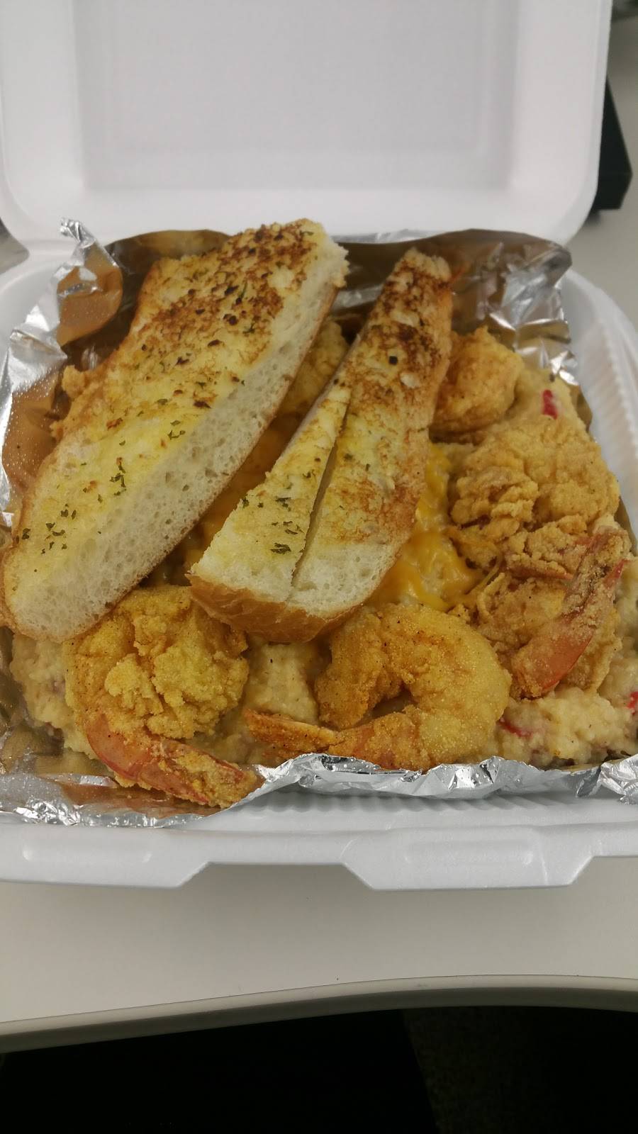 Catfish Station | meal takeaway | 12921 FM 1960, Houston, TX 77065, USA | 2818945186 OR +1 281-894-5186