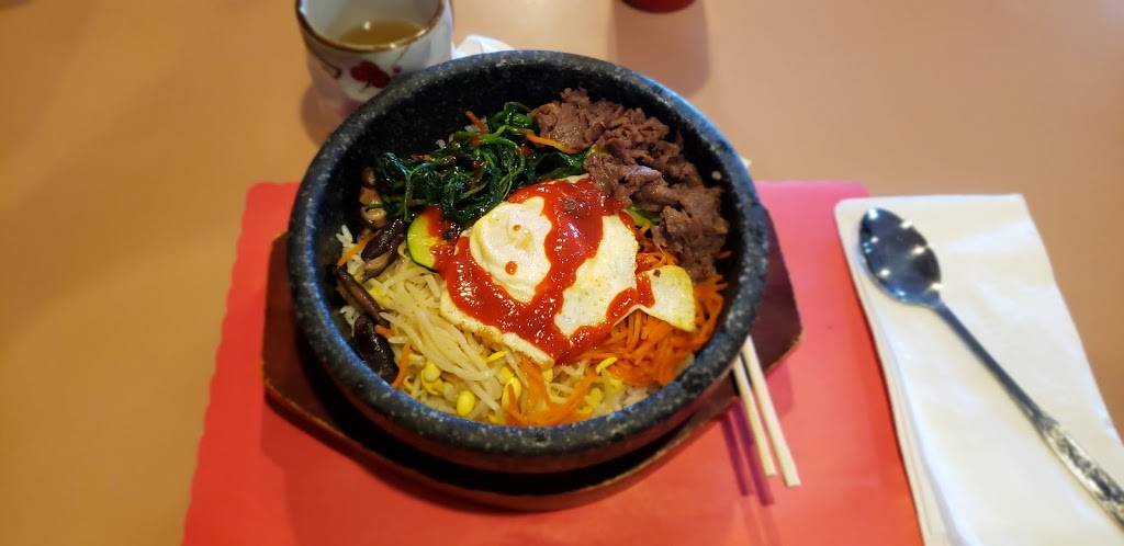 Korean Barbecue | restaurant | 624 S Gilbert St, Iowa City, IA 52240, USA | 3193517000 OR +1 319-351-7000