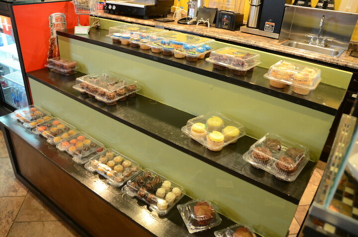 Krazy Cakes Cafe & Restaurant | cafe | 512 Hampshire St, Quincy, IL 62301, USA | 2172222253 OR +1 217-222-2253