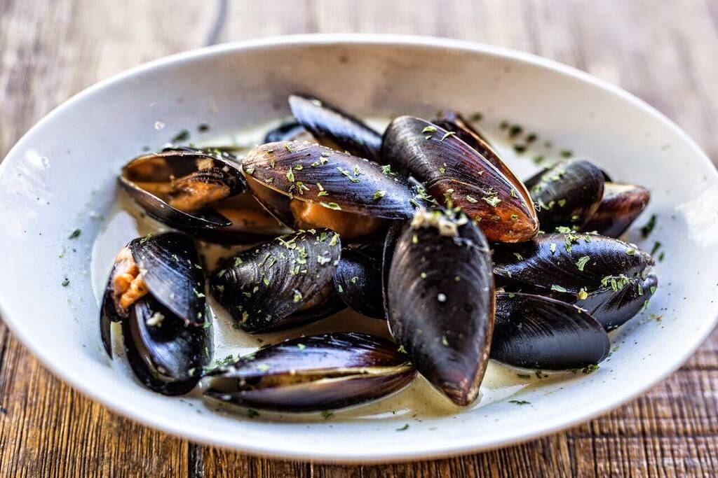 Kitchen Republic | restaurant | 7821 Edinger Ave #110, Huntington Beach, CA 92647, USA | 7148918890 OR +1 714-891-8890