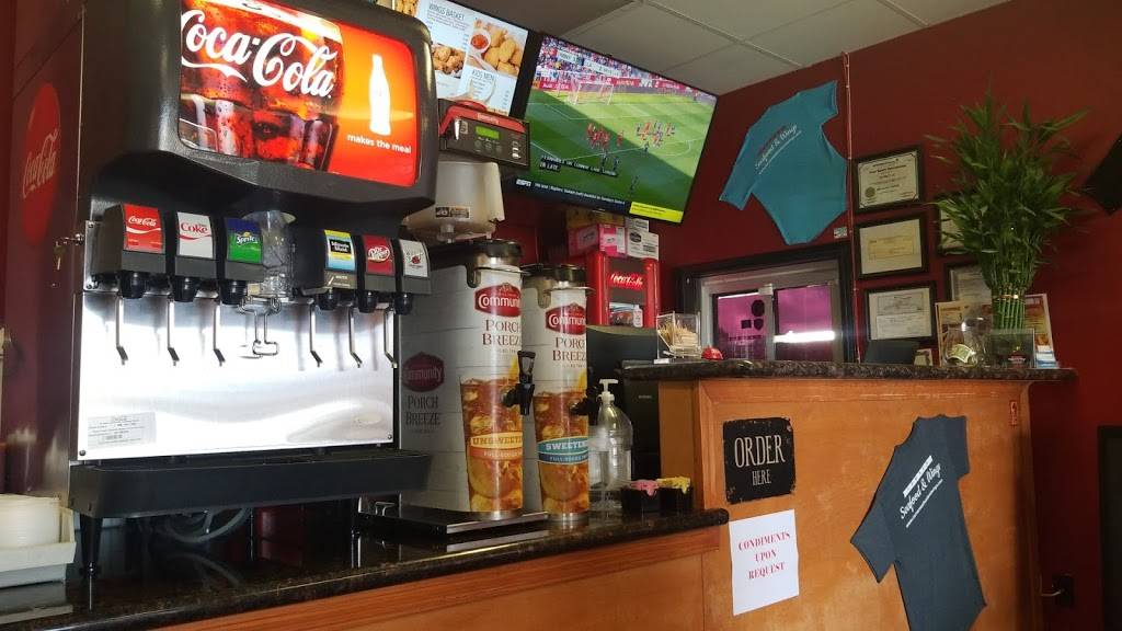 Corner Seafood And Wings | restaurant | 107 Centre Sarcelle Blvd #710, Youngsville, LA 70592, USA | 3378575078 OR +1 337-857-5078