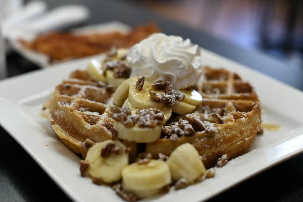 Ritzy Cakes & Eatery | restaurant | 20 Alice St, Waterford, ON N0E 1Y0, Canada | 5194430964 OR +1 519-443-0964