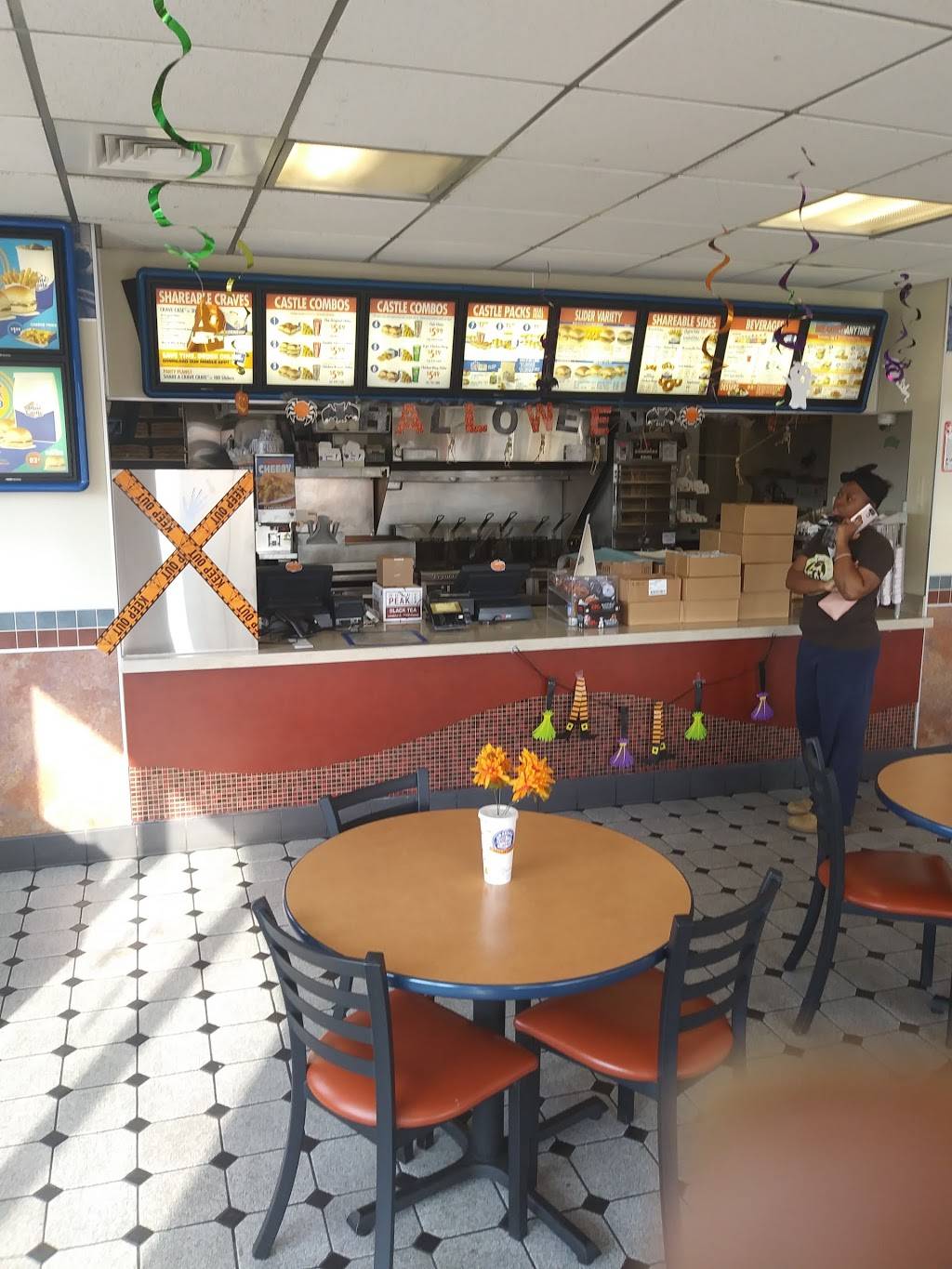 White Castle | restaurant | 7900 Harlem Ave, Bridgeview, IL 60455, USA | 8008432728 OR +1 800-843-2728