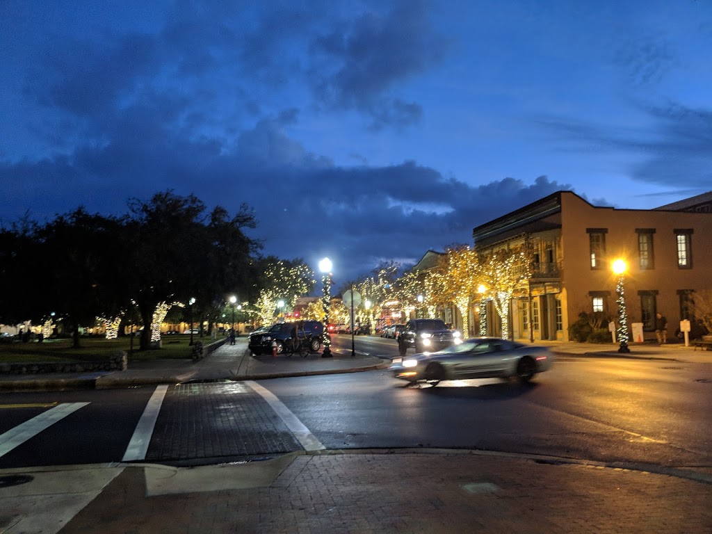 ORileys Irish Pub Downtown | restaurant | 321 S Palafox St, Pensacola, FL 32502, USA | 8509124001 OR +1 850-912-4001