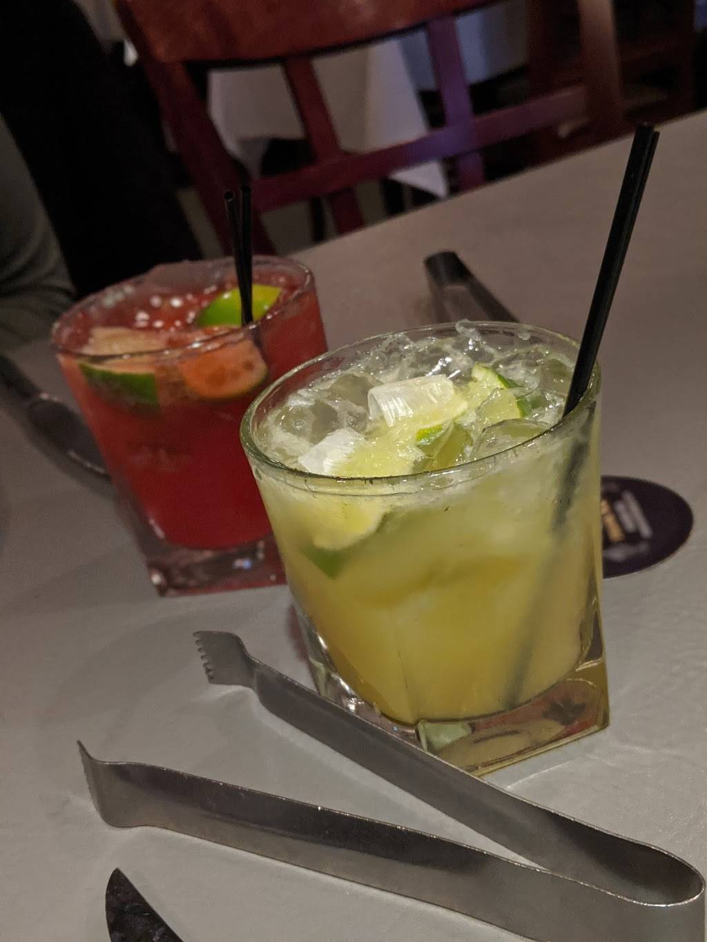 Em Chamas Brazilian Grill | restaurant | 6101 NW 63rd Terrace, Kansas City, MO 64151, USA | 8165057100 OR +1 816-505-7100