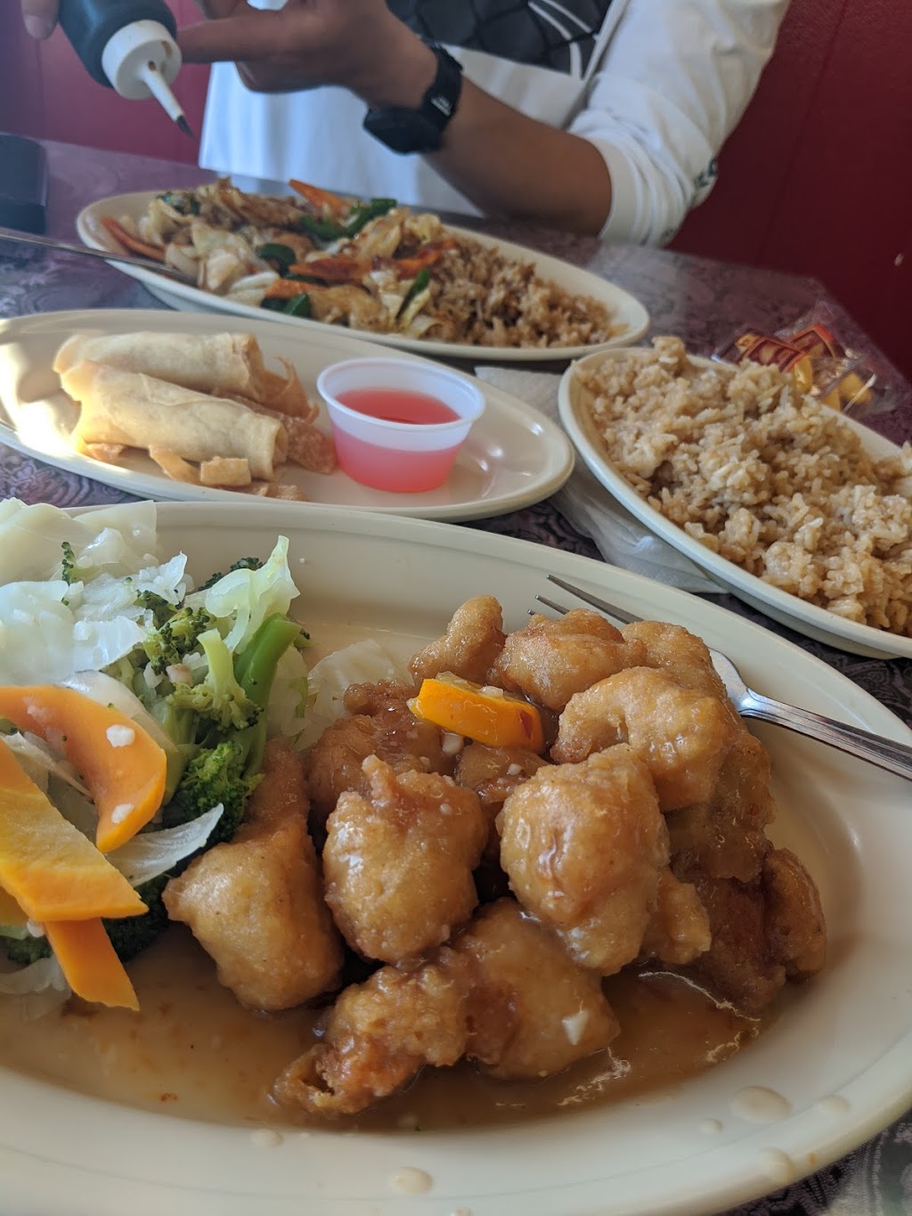 Uncle Chiens Chinese and Thai Restaurant | meal delivery | 3004 34th St, Lubbock, TX 79410, USA | 8067951148 OR +1 806-795-1148