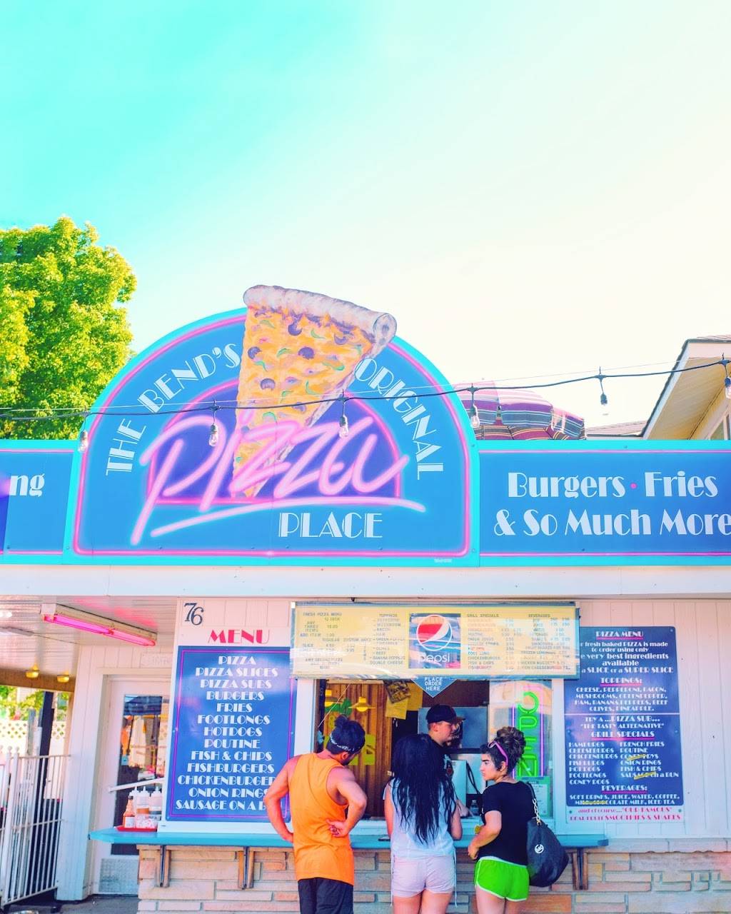 The Dairy Dip and Pizza Place | restaurant | 76 Main St W, Grand Bend, ON N0M 1T0, Canada | 5192387492 OR +1 519-238-7492