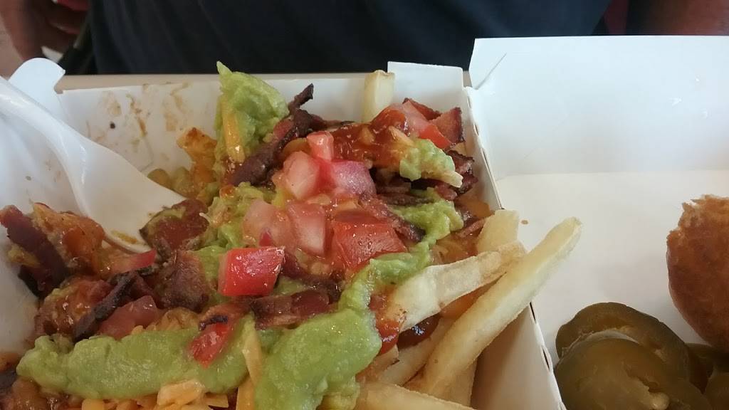 Wienerschnitzel | restaurant | 3342 McHenry Ave, Modesto, CA 95350, USA | 2095296936 OR +1 209-529-6936