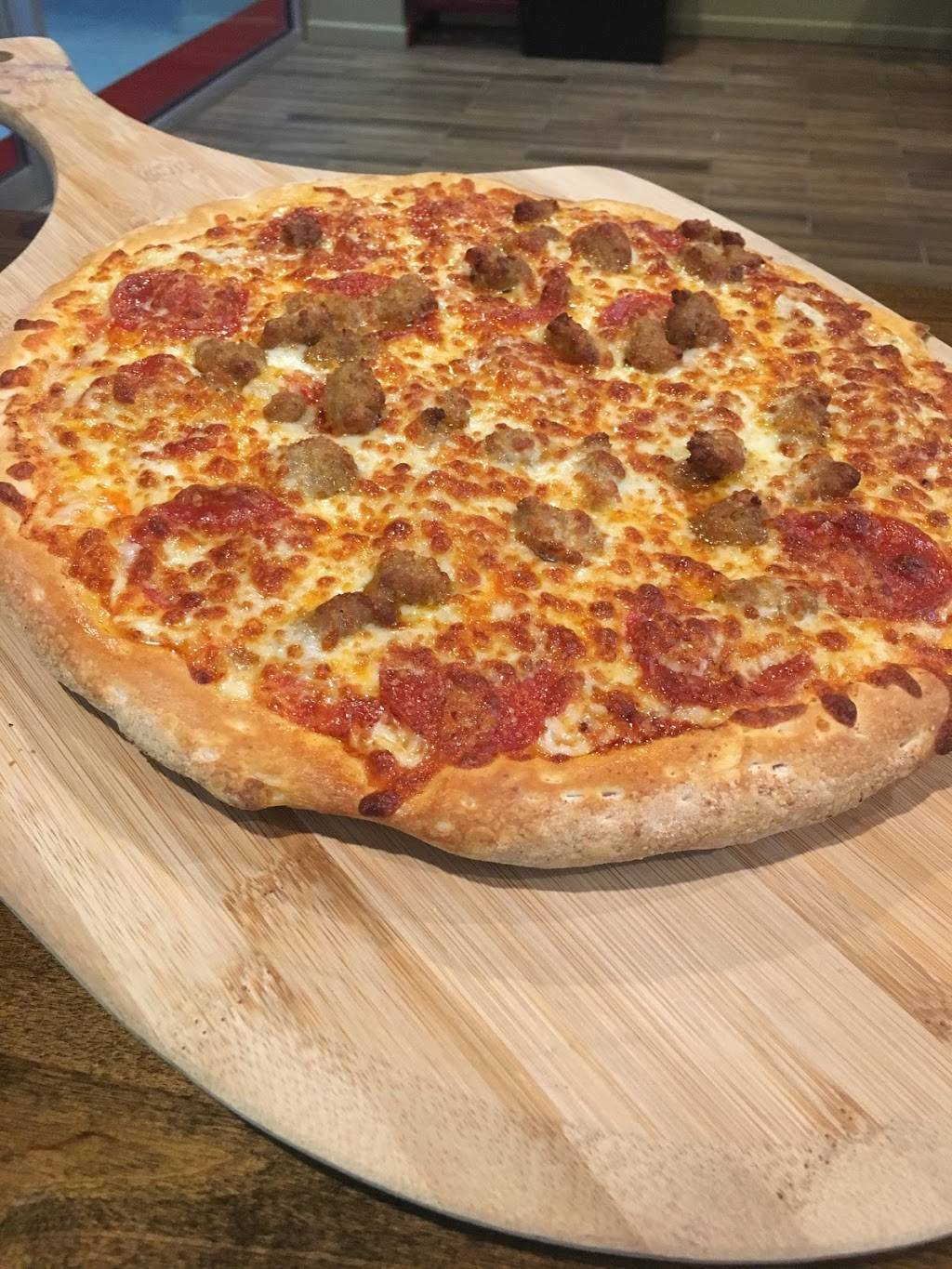 2 Guys Pizza of Carbondale | restaurant | 715 N Giant City Rd #8, Carbondale, IL 62901, USA | 6185292020 OR +1 618-529-2020