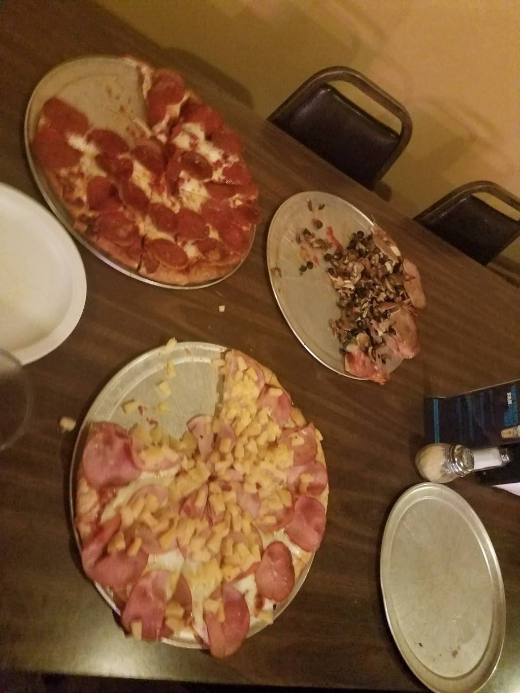 Franks Pizza | restaurant | 122 E Main St, Grass Valley, CA 95945, USA | 5302734622 OR +1 530-273-4622