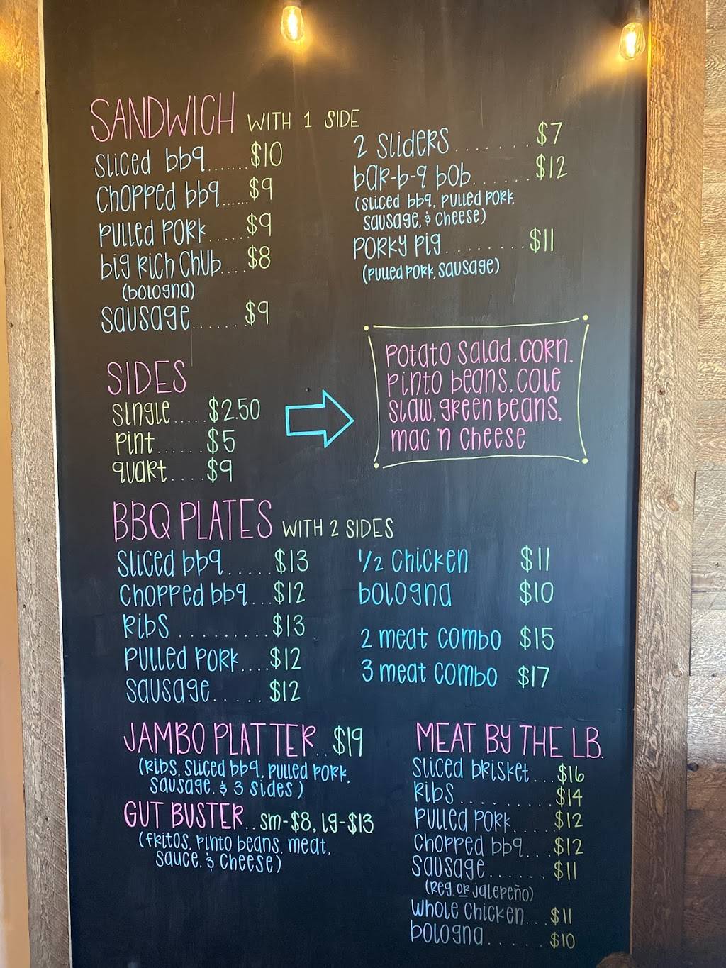 Brocks Food and Drink | restaurant | 4021 Acton Hwy, Granbury, TX 76049, USA | 8173264752 OR +1 817-326-4752