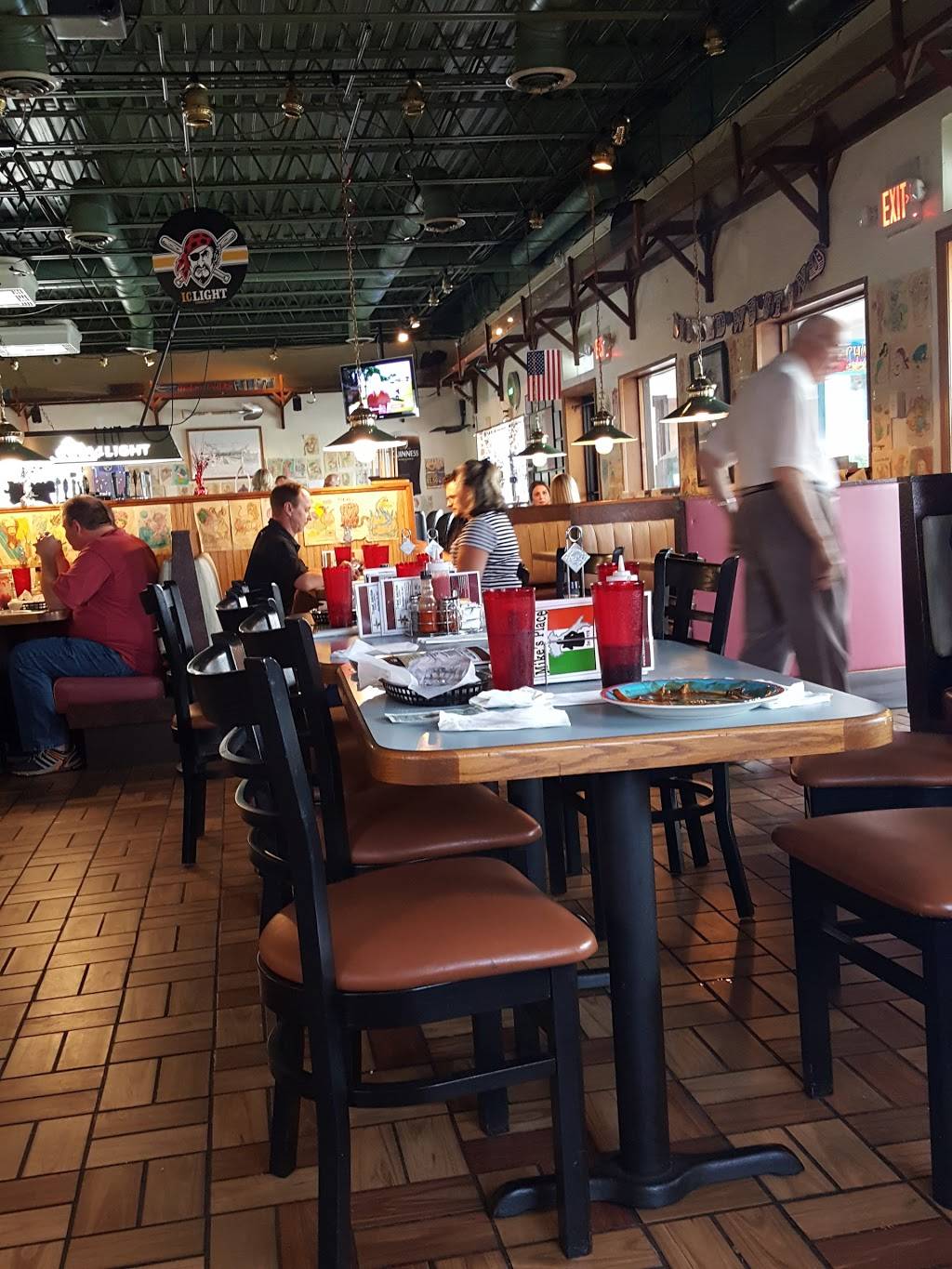 Mikes Place | restaurant | 19 Ferry St, Leetsdale, PA 15056, USA | 7242669904 OR +1 724-266-9904