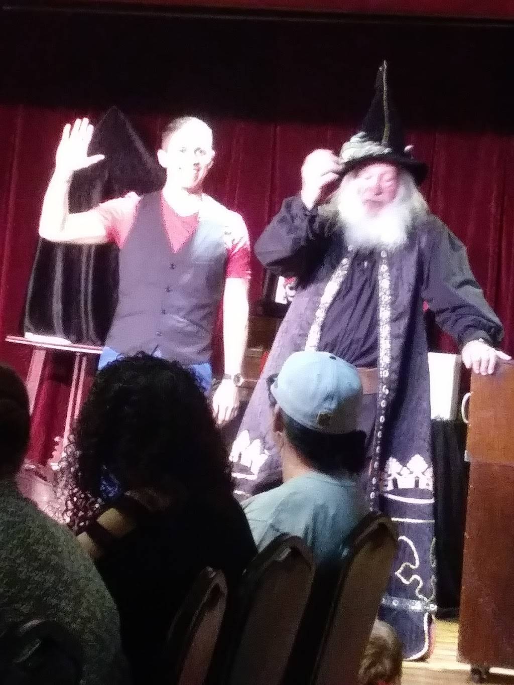 Merlins Magic Dinner Show | restaurant | 2710 E Chapman Ave, Orange, CA 92869, USA | 7147449288 OR +1 714-744-9288