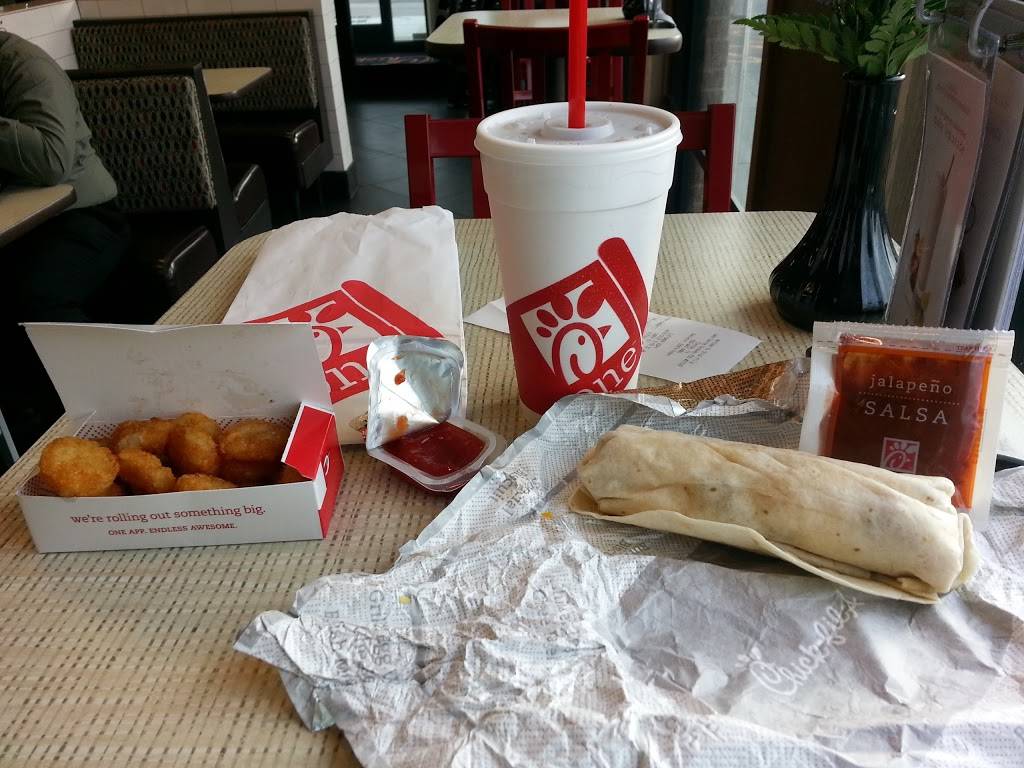 Chick-fil-A | restaurant | 1321 W Davis St, Conroe, TX 77304, USA | 9364414480 OR +1 936-441-4480