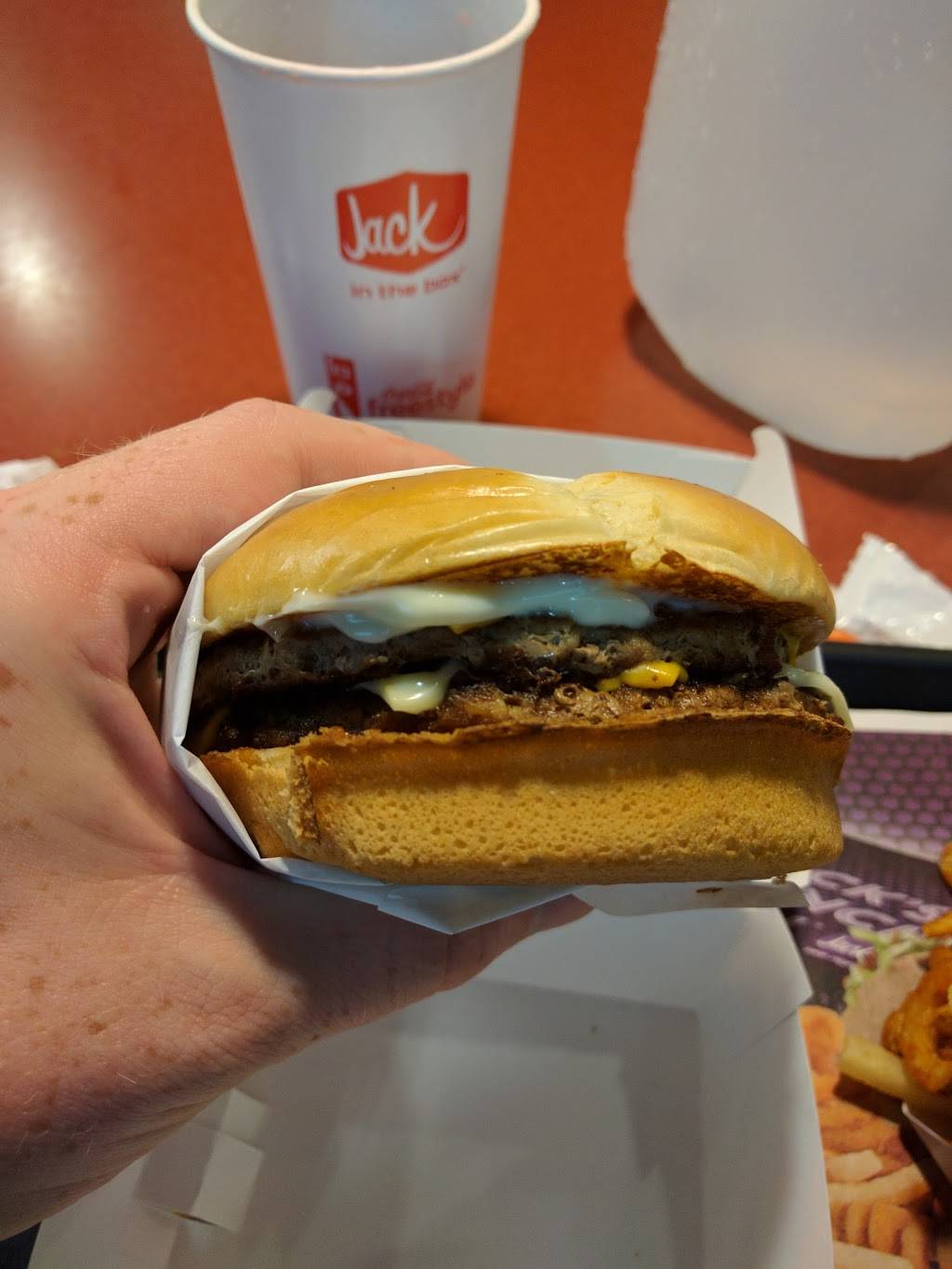 Jack in the Box | restaurant | 6419 Airport Blvd, Austin, TX 78752, USA | 5124529291 OR +1 512-452-9291