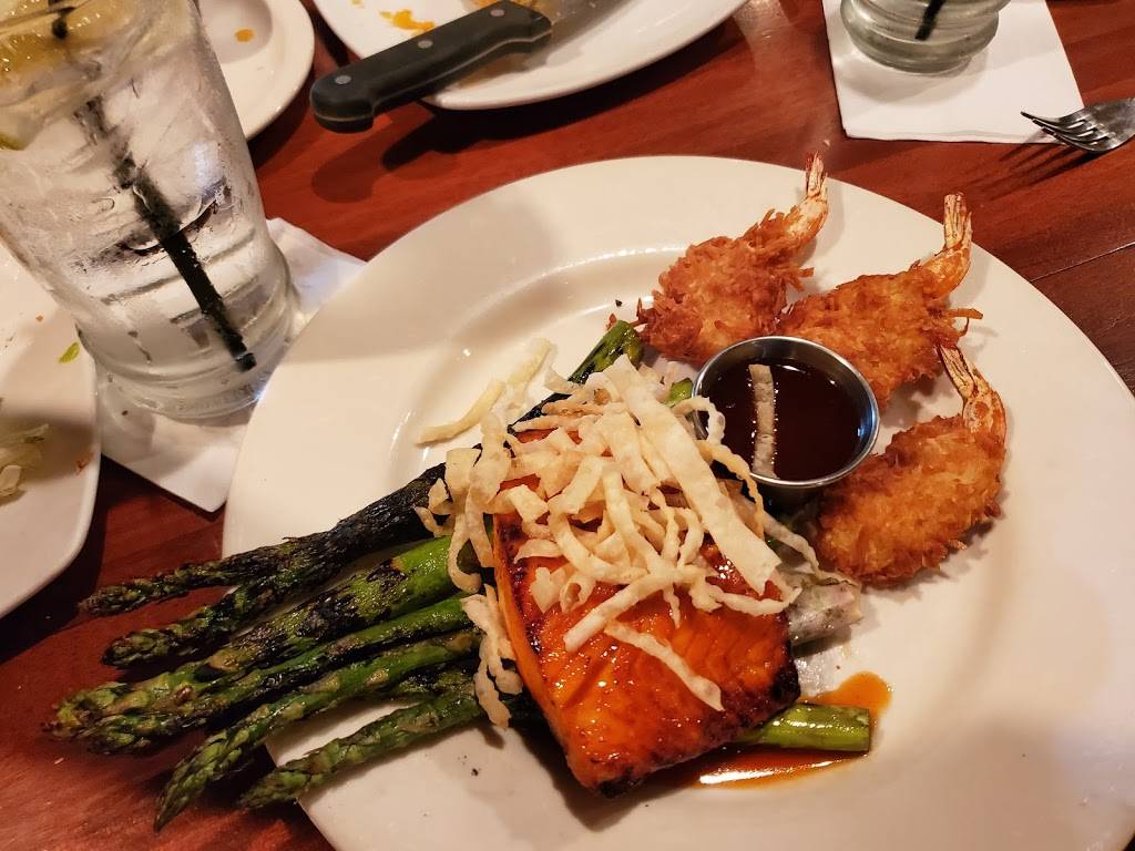 Claim Jumper Restaurants | restaurant | 1905 Commercenter W E, San Bernardino, CA 92408, USA | 9093831818 OR +1 909-383-1818