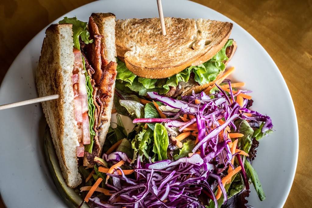 The Sixth Street Bistro & Pub | restaurant | 509 Cascade Ave, Hood River, OR 97031, USA | 5413865737 OR +1 541-386-5737