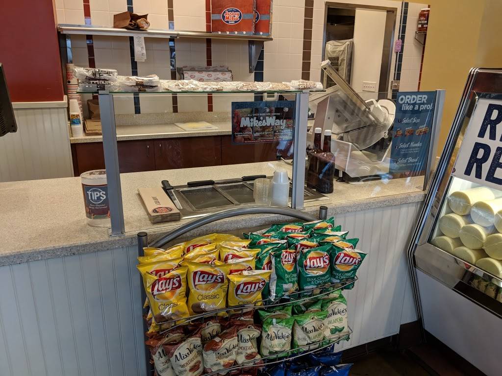 Jersey Mikes Subs | meal takeaway | 1911 Springwood Rd, York, PA 17403, USA | 7179001906 OR +1 717-900-1906