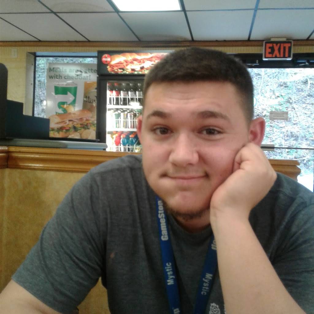 Subway Restaurants | restaurant | 11 HC 76, Hinton, WV 25951, USA | 3044666878 OR +1 304-466-6878