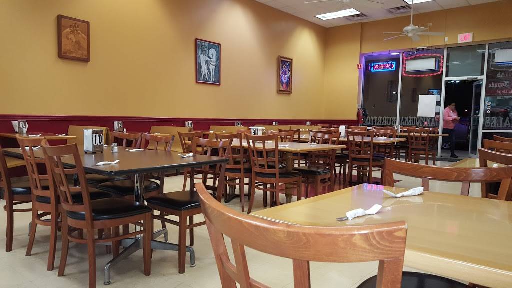 El Burrito Mexicano Real | restaurant | 520 W Lake St, Addison, IL 60101, USA | 6304582708 OR +1 630-458-2708