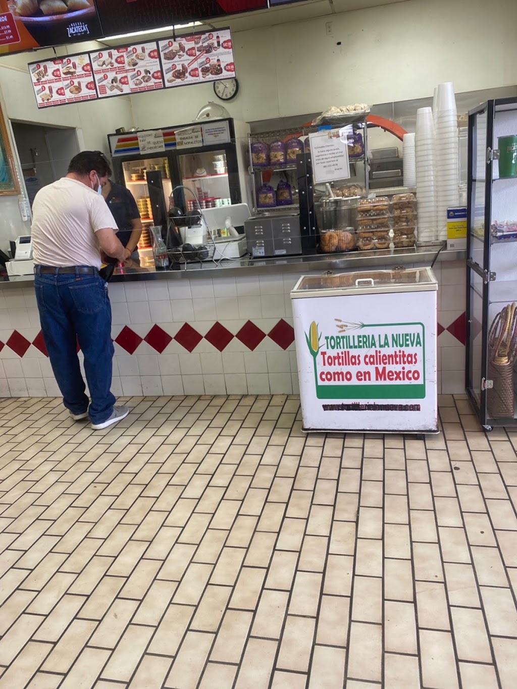 La Nueva de Zacatecas | restaurant | 3700 Decatur Ave, Fort Worth, TX 76106, USA | 8176240001 OR +1 817-624-0001