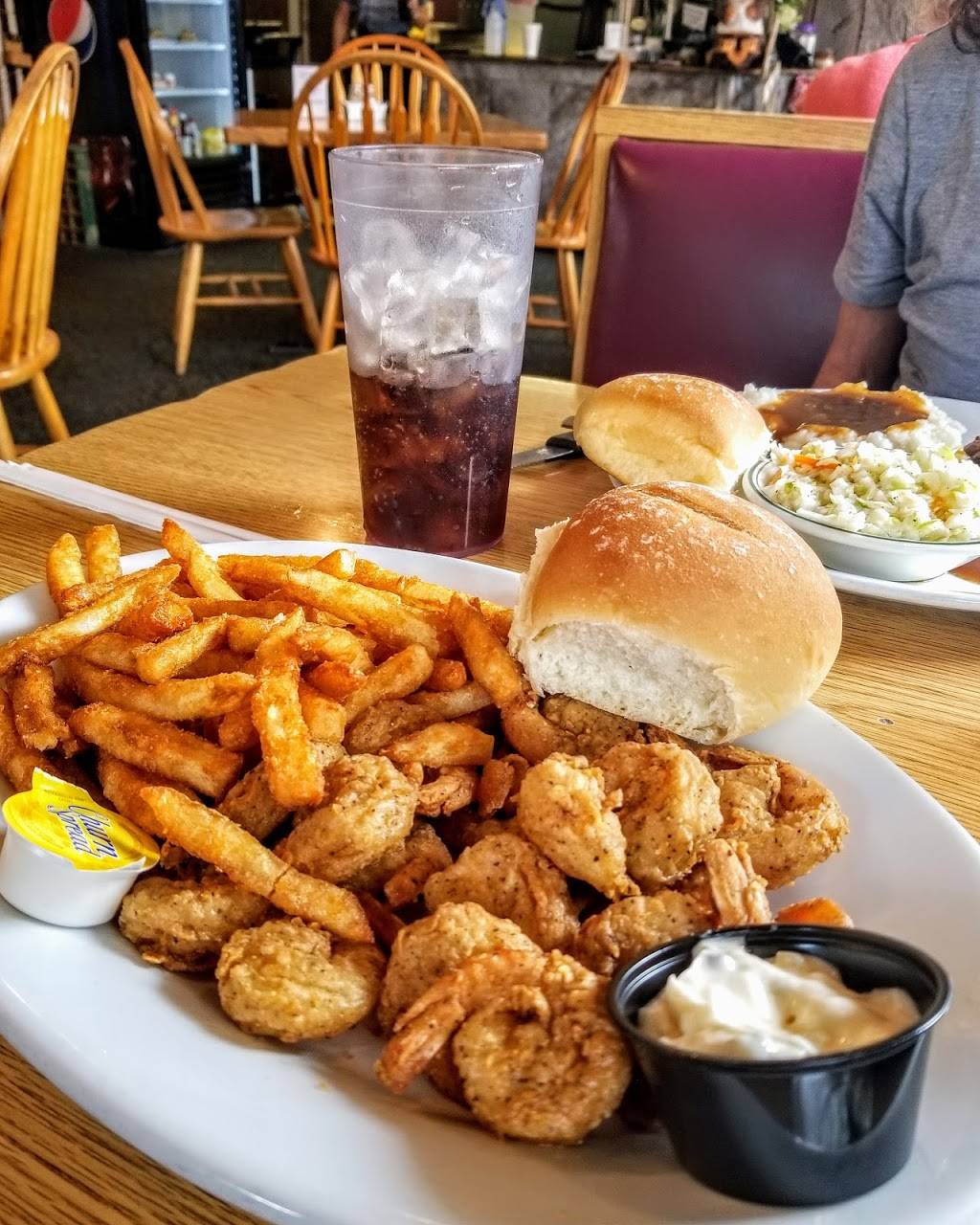 The Rustic Garden, LLC | restaurant | N Main St, Bland, MO 65014, USA | 5736463185 OR +1 573-646-3185