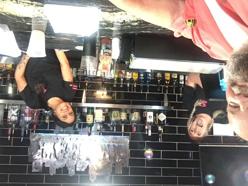 Amy Mays Downtown | restaurant | 331 S Main St, Findlay, OH 45840, USA | 5672509396 OR +1 567-250-9396