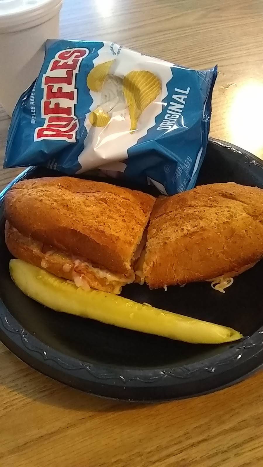 Good Times Pizza Co | restaurant | 207 S Main St, Berryville, AR 72616, USA | 8704233993 OR +1 870-423-3993