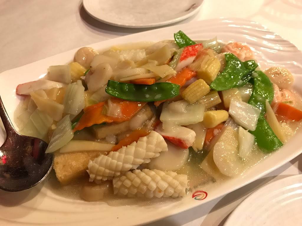 Rainbow Garden | restaurant | 202 E University Ave, Urbana, IL 61801, USA | 2173441888 OR +1 217-344-1888