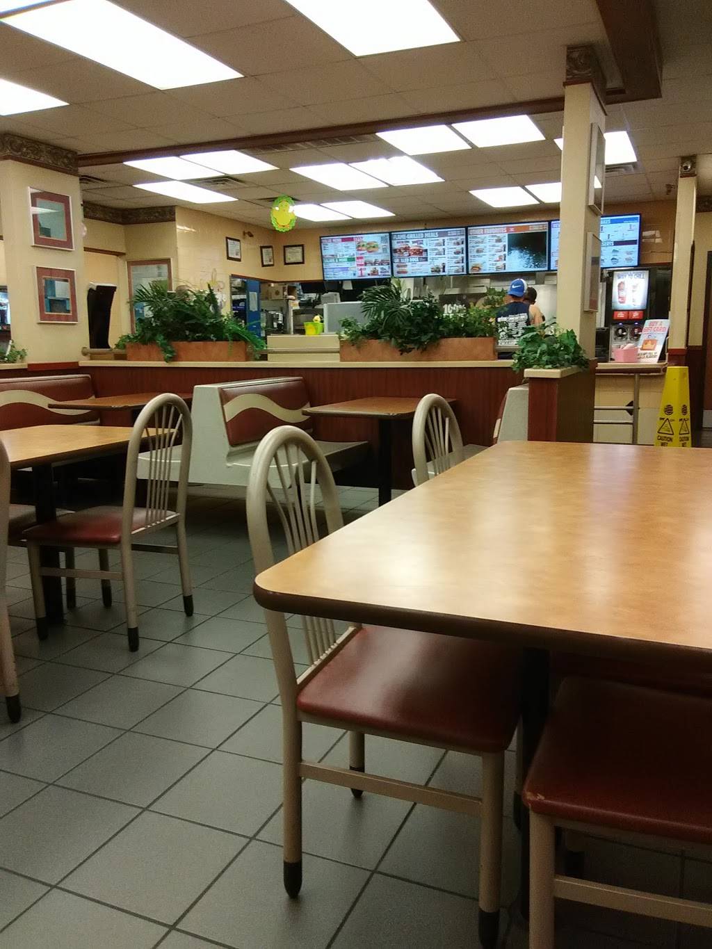 Burger King | restaurant | 116 Lee Ave, Pikeville, KY 41501, USA | 6064329335 OR +1 606-432-9335