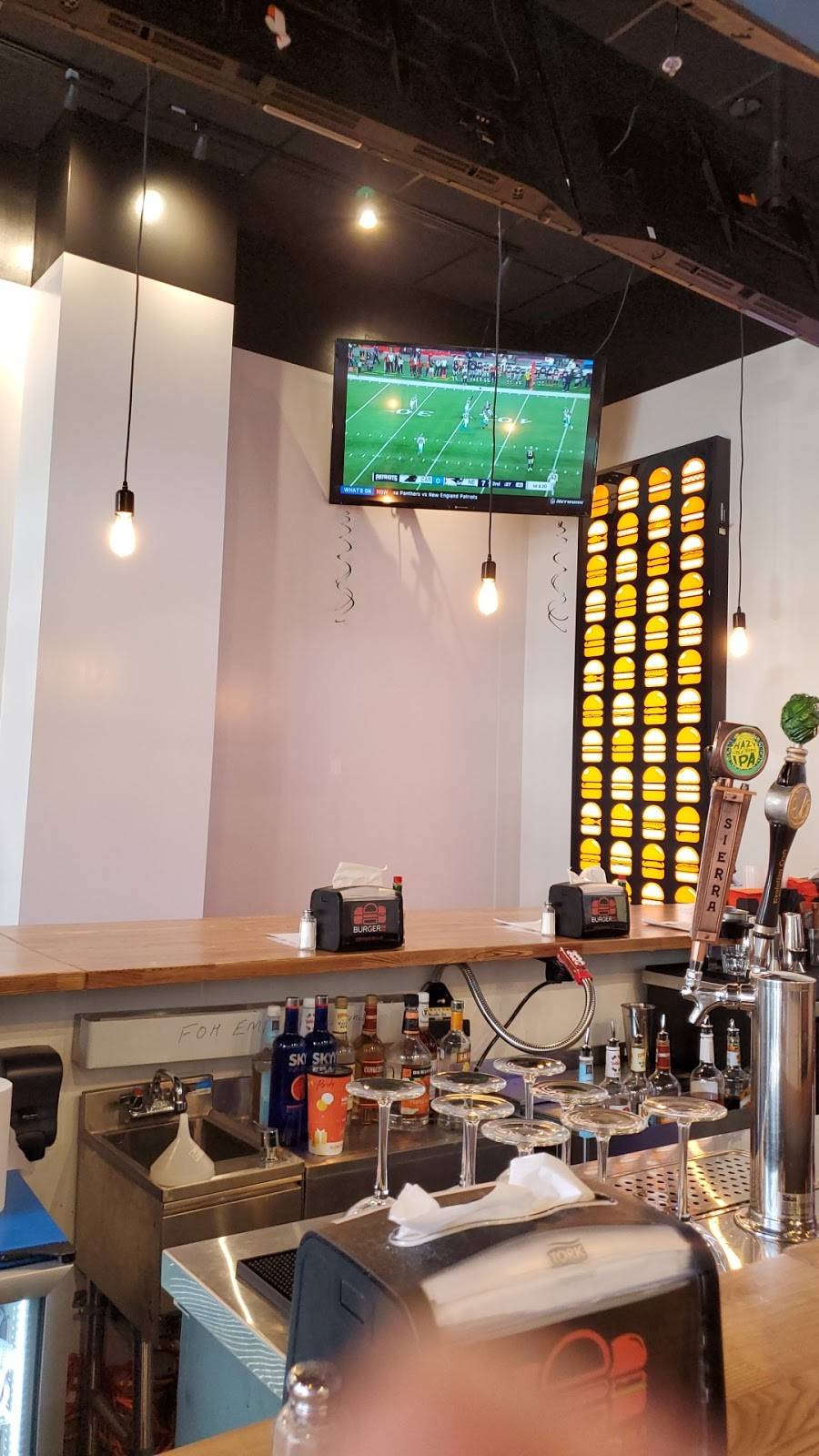 BurgerIm | restaurant | 10309 Grand Central Ave, Owings Mills, MD 21117, USA | 4105045070 OR +1 410-504-5070