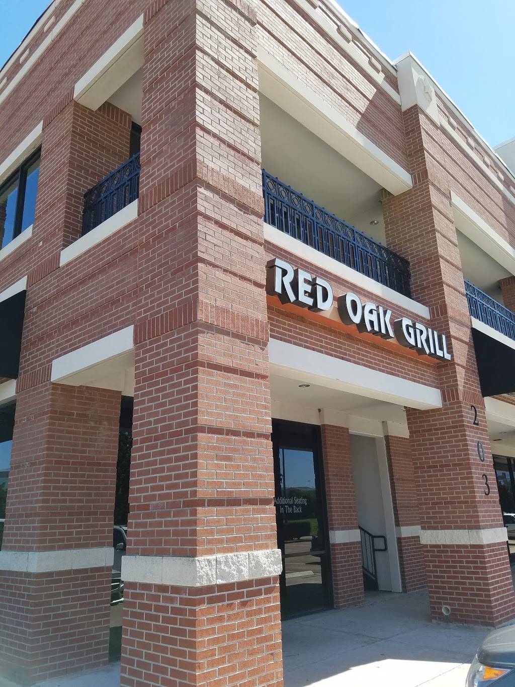 Red Oak Grill | restaurant | 203 Century Square Blvd, Sugar Land, TX 77478, USA | 2814912890 OR +1 281-491-2890