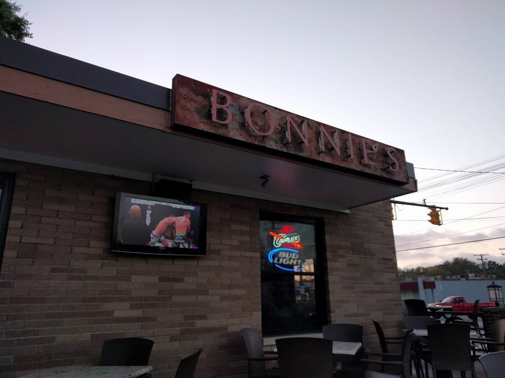 Bonnies Bar & Grill | restaurant | 22811 Lorain Rd, Cleveland, OH 44126, USA | 4407343276 OR +1 440-734-3276