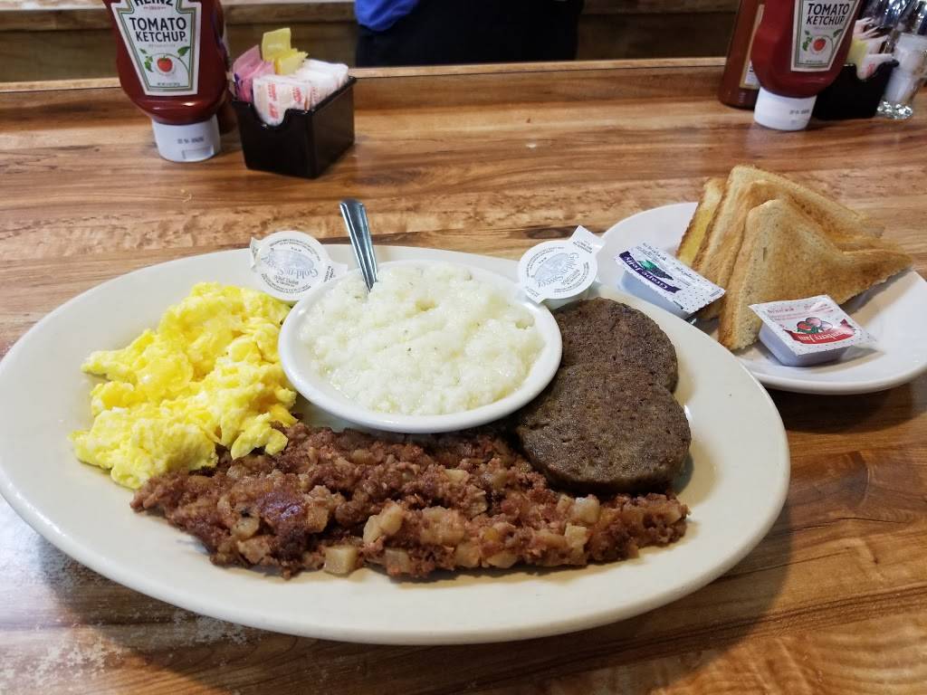 Lone Star Charlies Family Restaurant | restaurant | 4591 US-59, Livingston, TX 77351, USA | 9363653017 OR +1 936-365-3017
