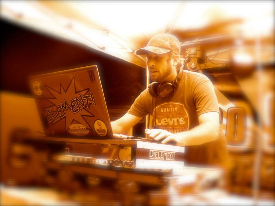 Charlies Bar and Grill | restaurant | 1291 S Houston Lake Rd, Warner Robins, GA 31088, USA | 4789883008 OR +1 478-988-3008