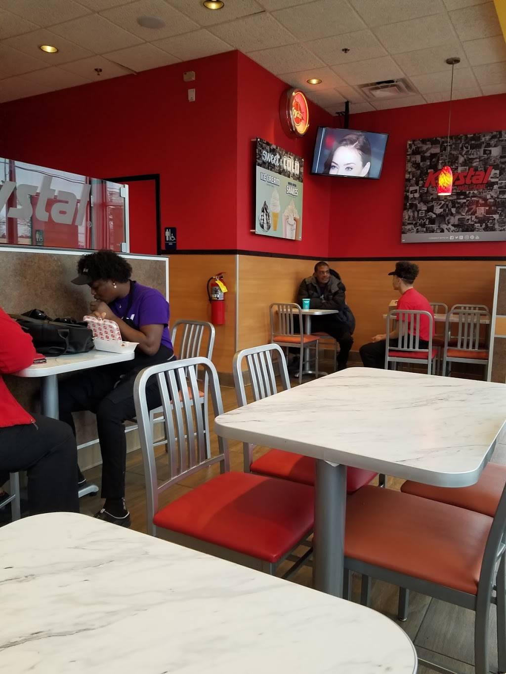 Krystal | meal takeaway | 271 Cobb Pkwy S, Marietta, GA 30062, USA | 7704283060 OR +1 770-428-3060