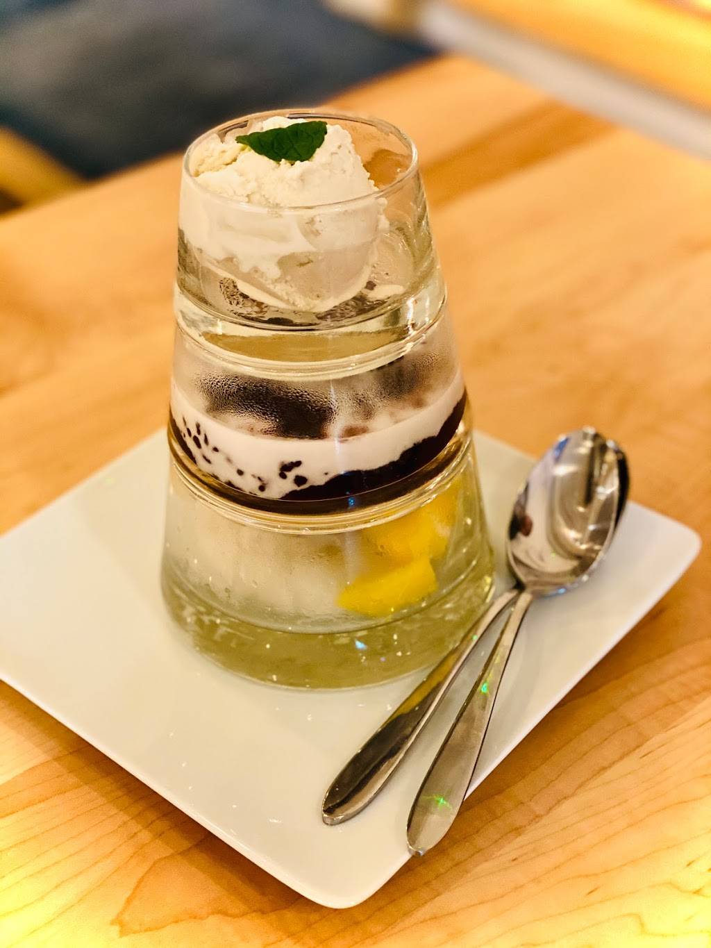 Ari District Thai Bistro | restaurant | 2525 Inwood Rd #123, Dallas, TX 75235, USA | 4697780075 OR +1 469-778-0075