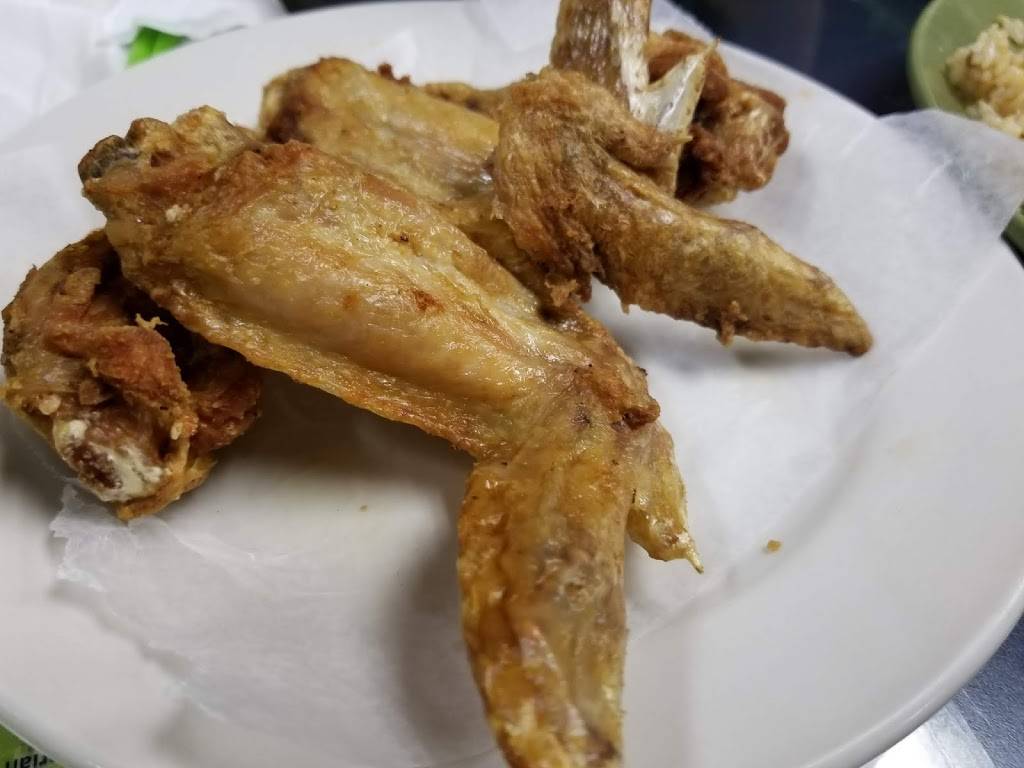 Aroy-Dee Restaurant | restaurant | 2128 Indianola Ave, Des Moines, IA 50315, USA | 5155288009 OR +1 515-528-8009