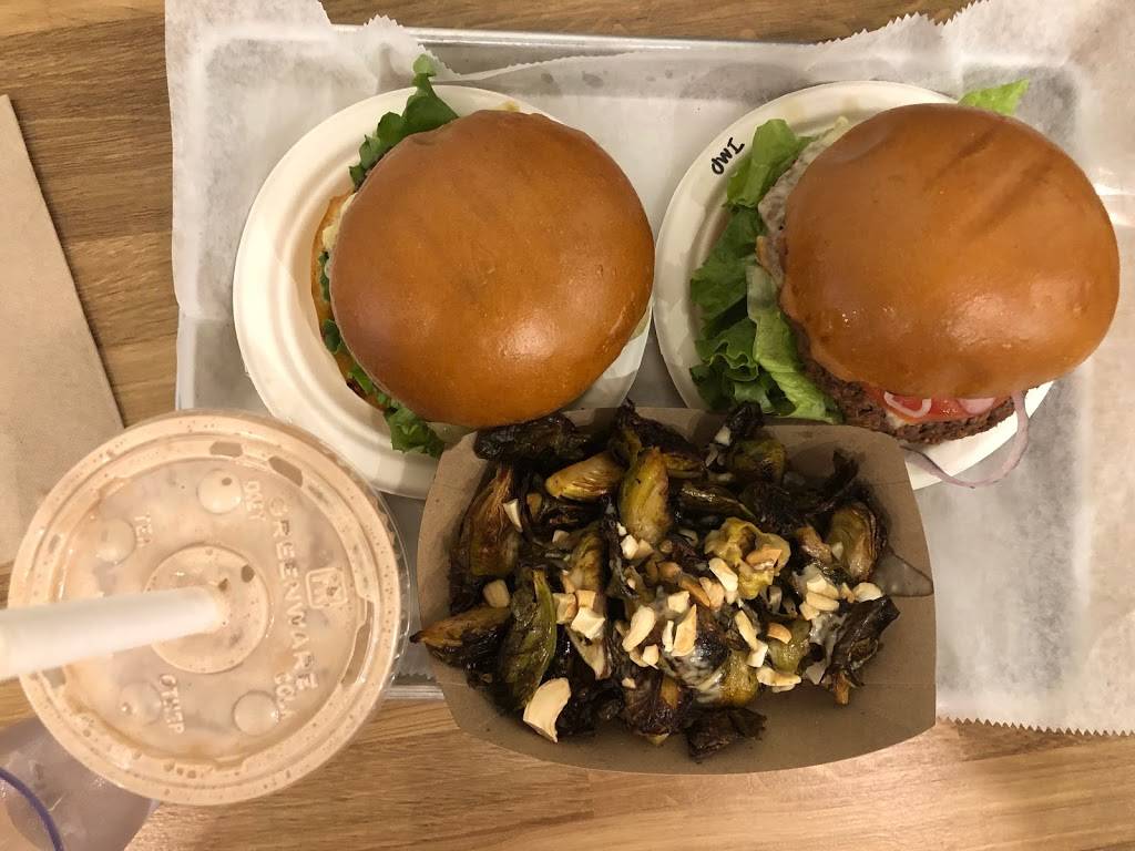 Stocked Burger | restaurant | 663 Washington Ave, Brooklyn, NY 11238, USA | 7188725304 OR +1 718-872-5304