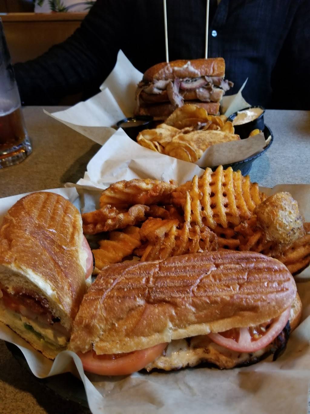 Tailgaters Sports Bar & Grille | restaurant | 337 W White Horse Pike, Egg Harbor City, NJ 08215, USA | 6098049000 OR +1 609-804-9000